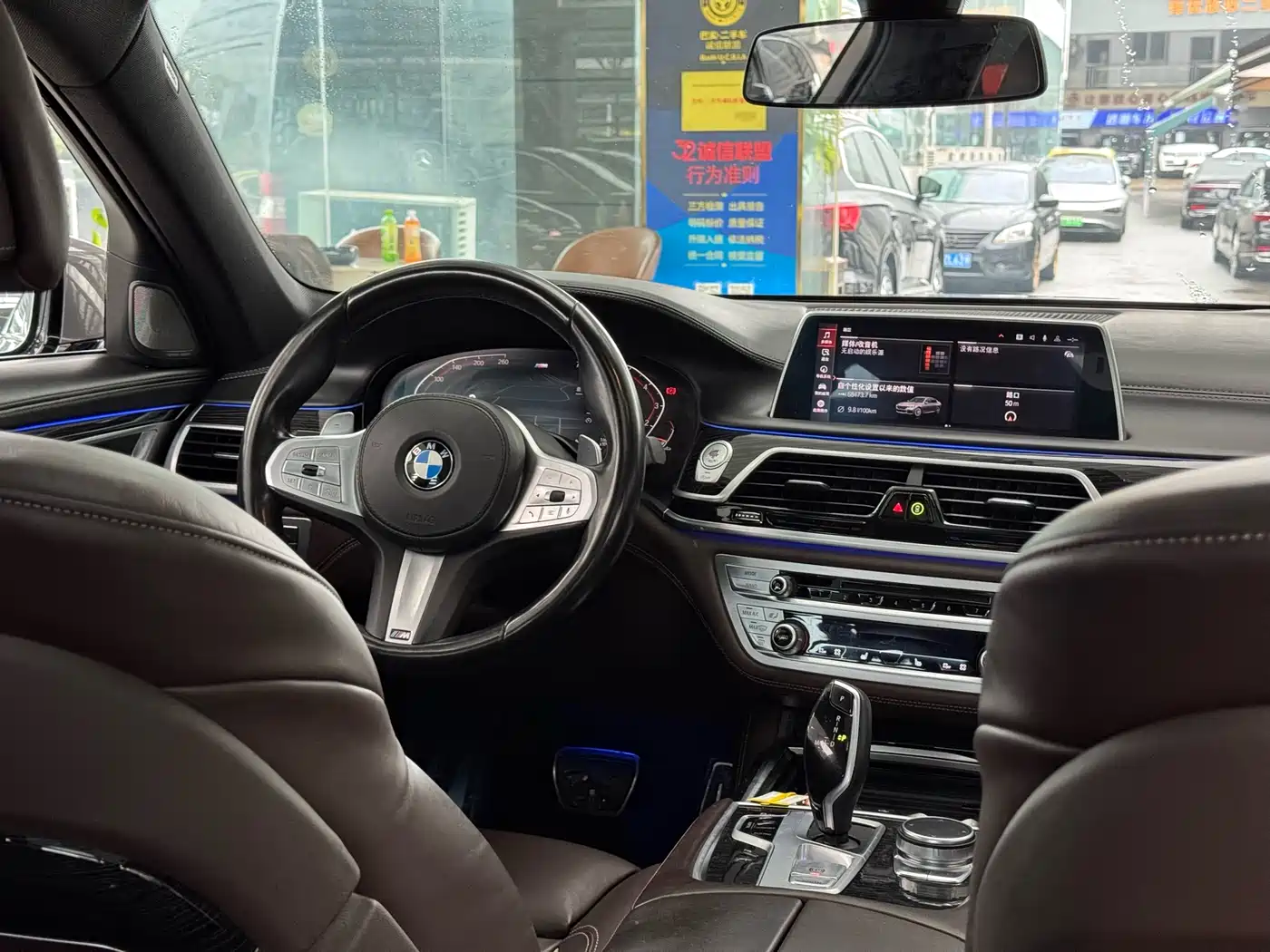 BMW 7 Series 2019 Facelift 730Li M Sport Package фото 14