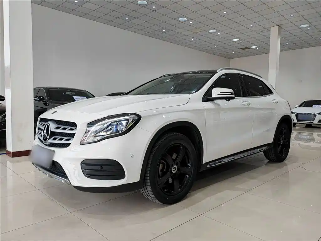 Mercedes-Benz GLA 2019 GLA 200 Fashion фото 2