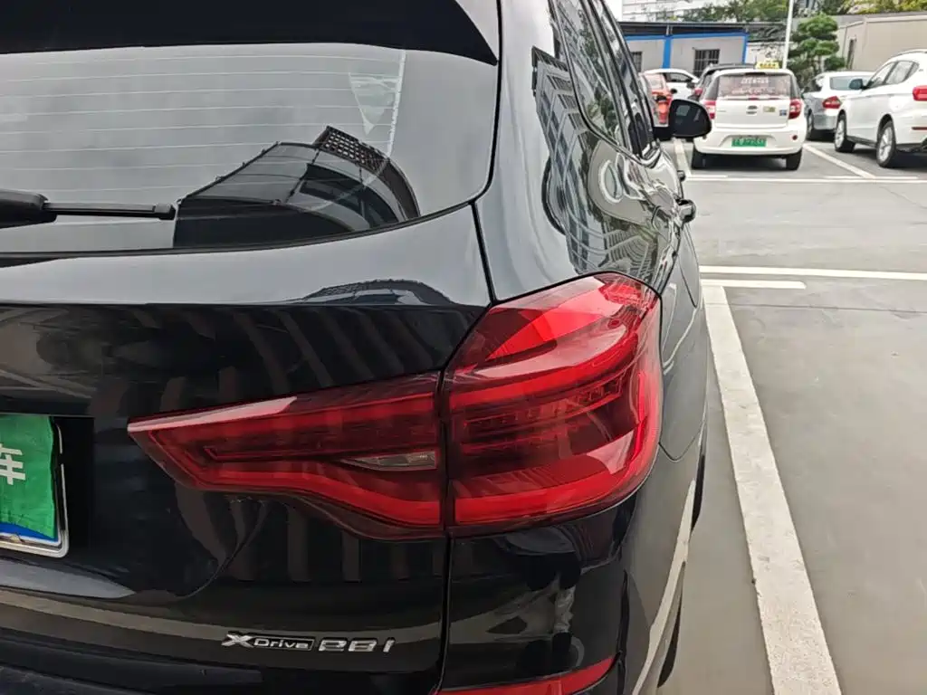Photo 8 - BMW X3