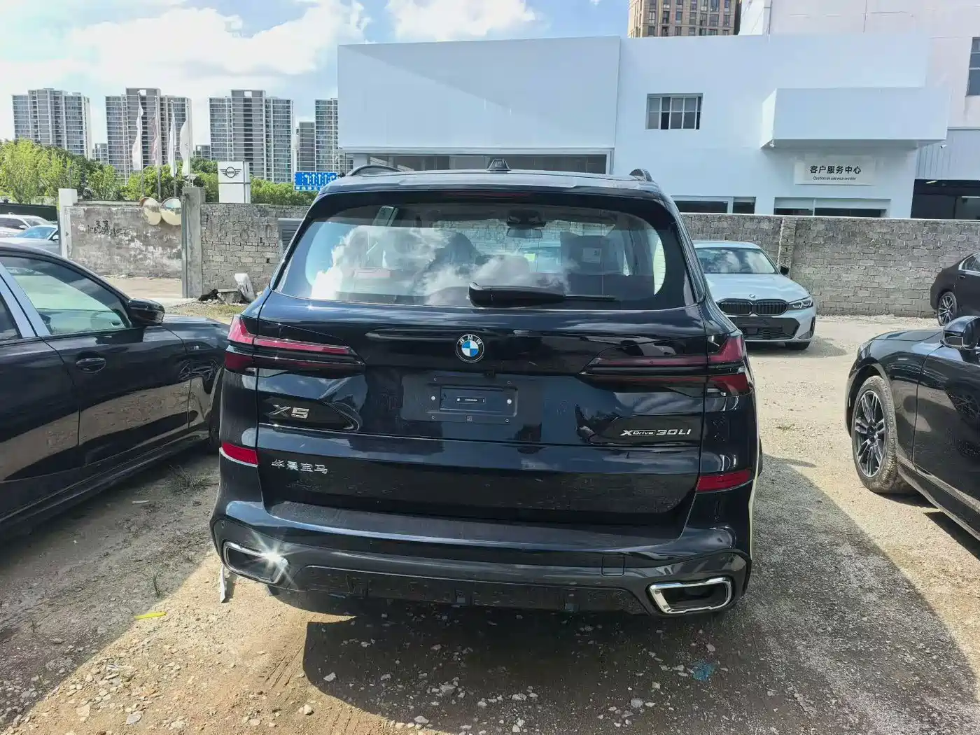 BMW X5 2026 2026 Facelift xDrive 30Li Exclusive M Sport Shadowline Package