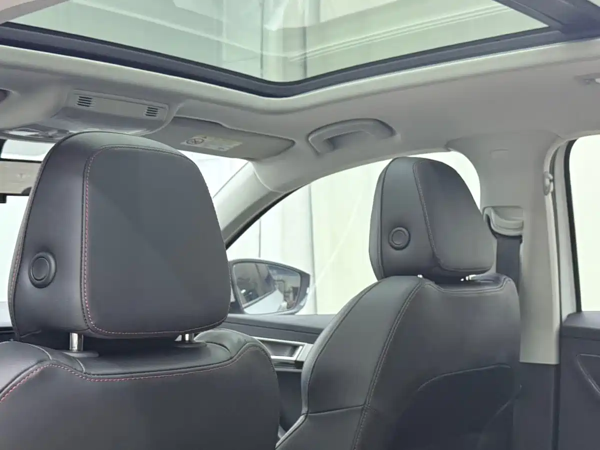 صورة 8 - Škoda Karoq