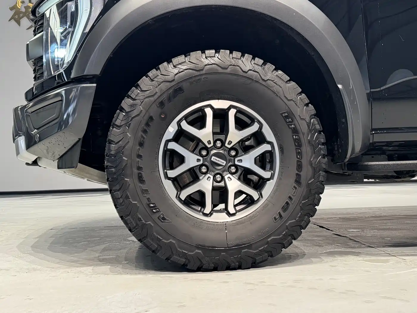 FORD F-150 RAPTOR