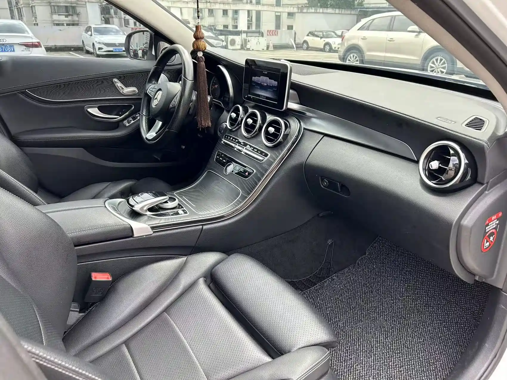 Фото 4 - Mercedes-Benz C-Class