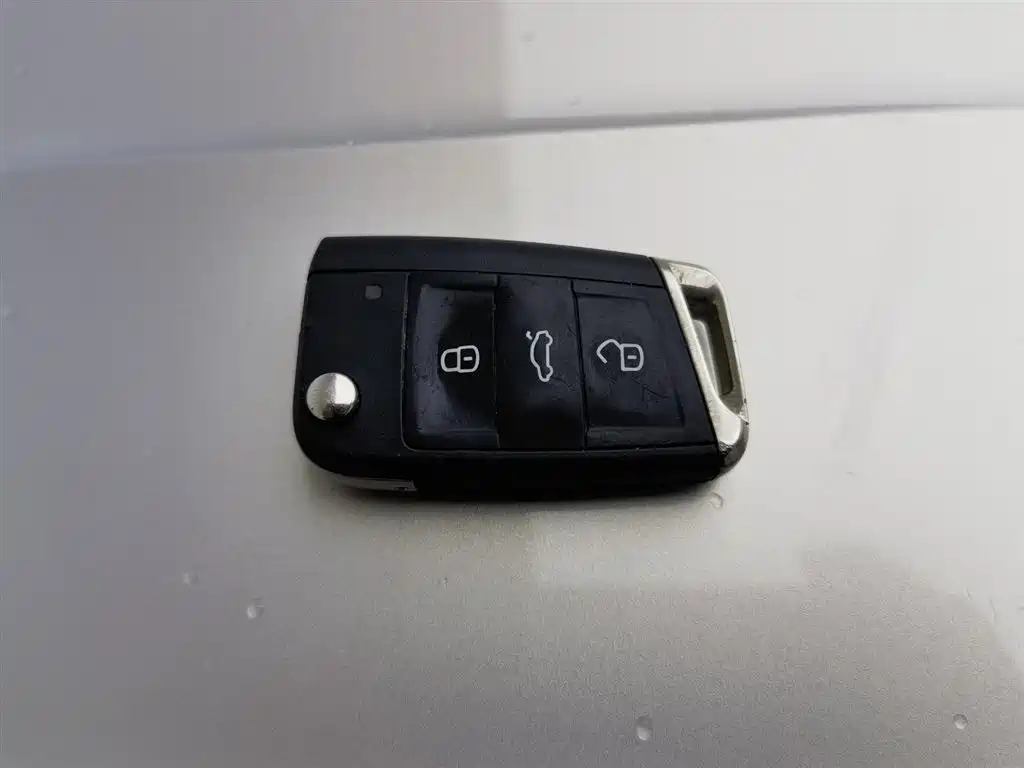 Volkswagen Tiguan L 2018 330TSI Automatic 2WD Trend Edition фото 19