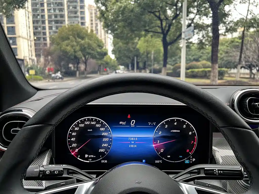 Mercedes-Benz GLC 2025 2023 GLC 260 L 4MATIC Sport 5-seater