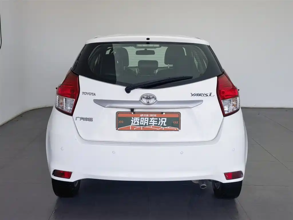 Toyota YARiS L Zhi Xuan 2015 1.5G Auto Sunroof Special Edition фото 4