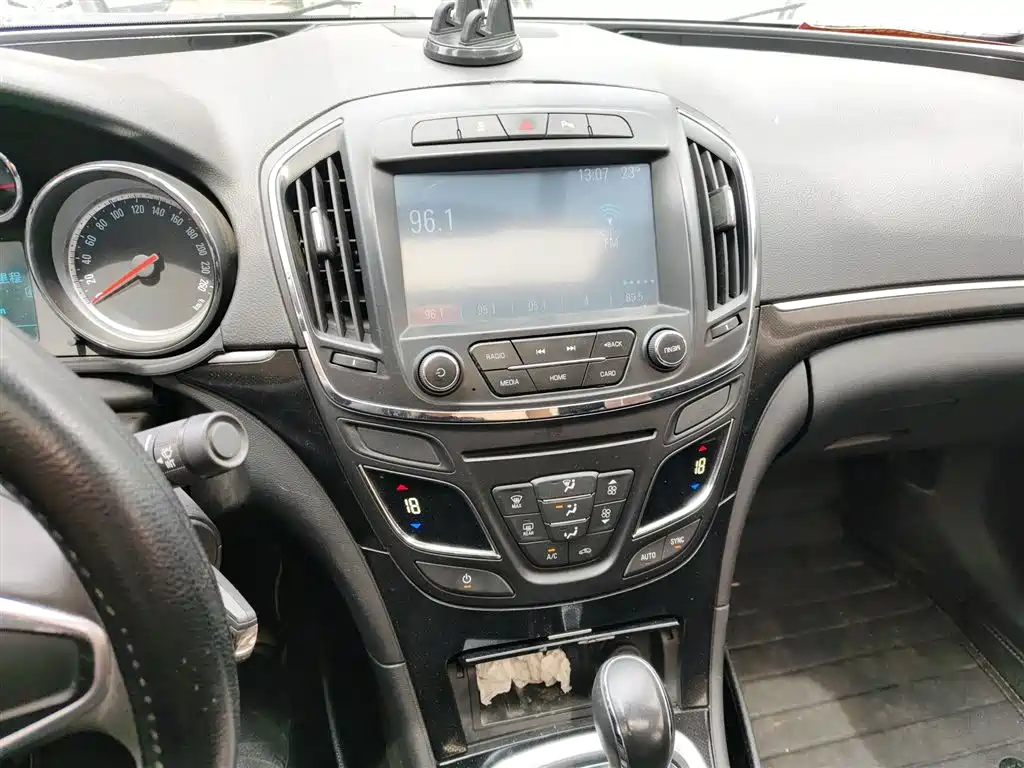 Buick Regal 2015 1.6T Leading Tech Edition фото 13
