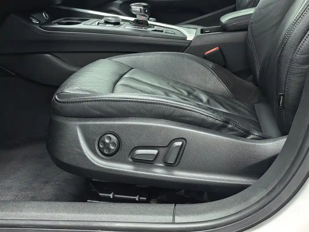 Audi A4L 2019 40 TFSI Fashion (China VI) фото 20