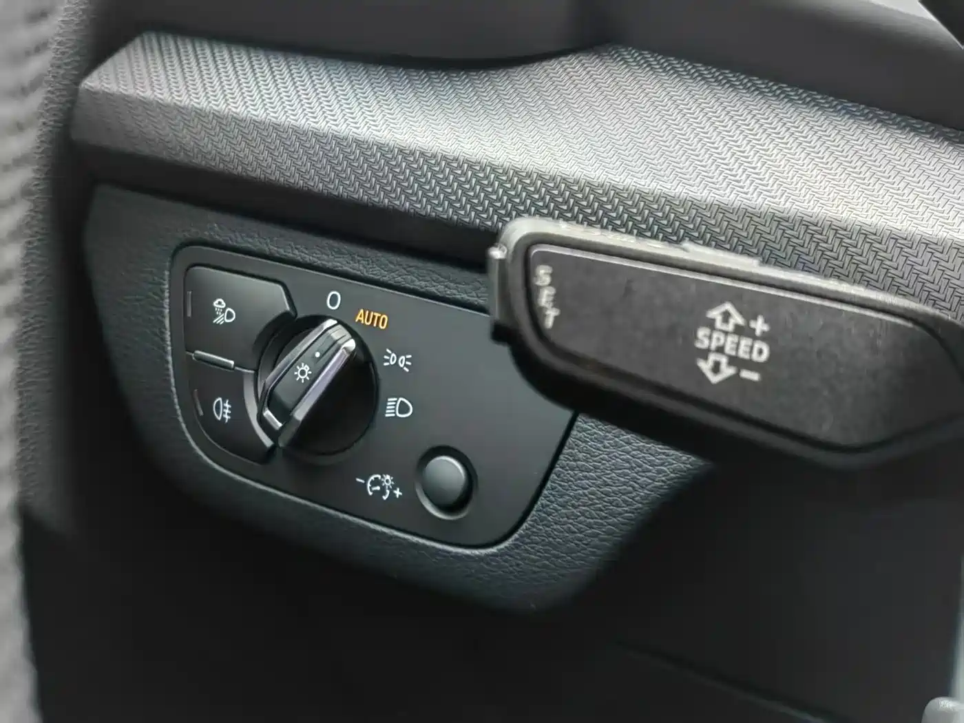 Audi Q5L 2024 Model 45 TFSI Luxury Dynamic фото 23
