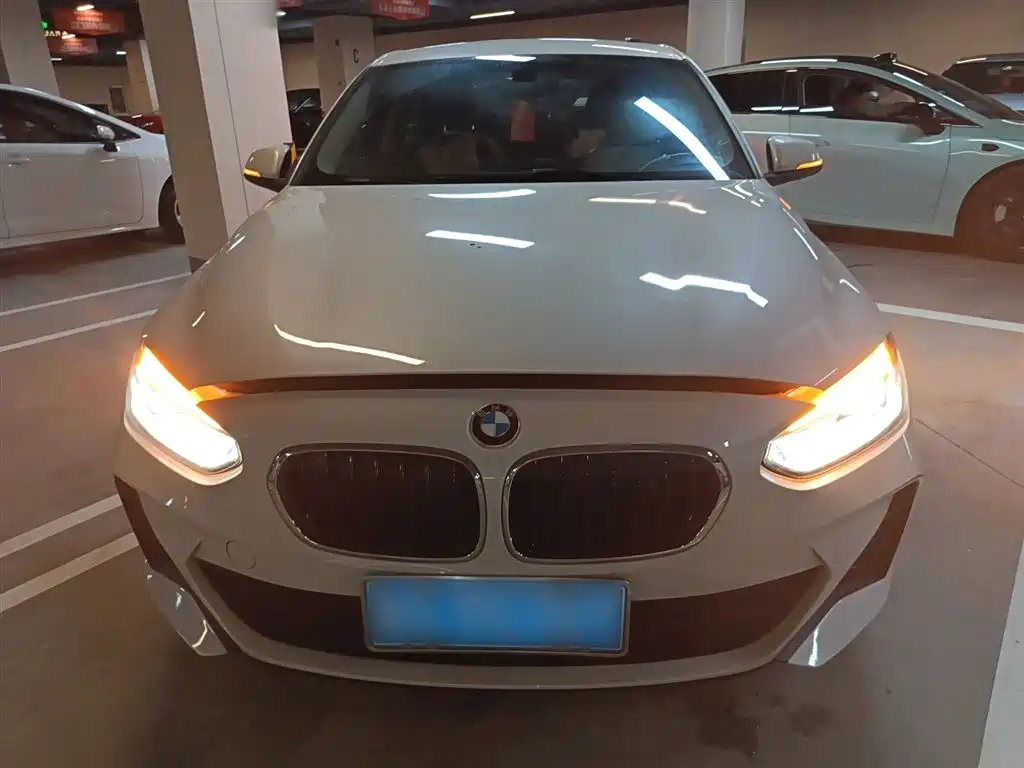 BMW 1 Series 2021 120i M Sport фото 3