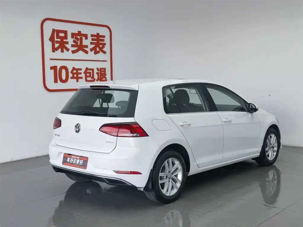 Volkswagen Golf 2018 1.6L Automatic Comfort фото 2