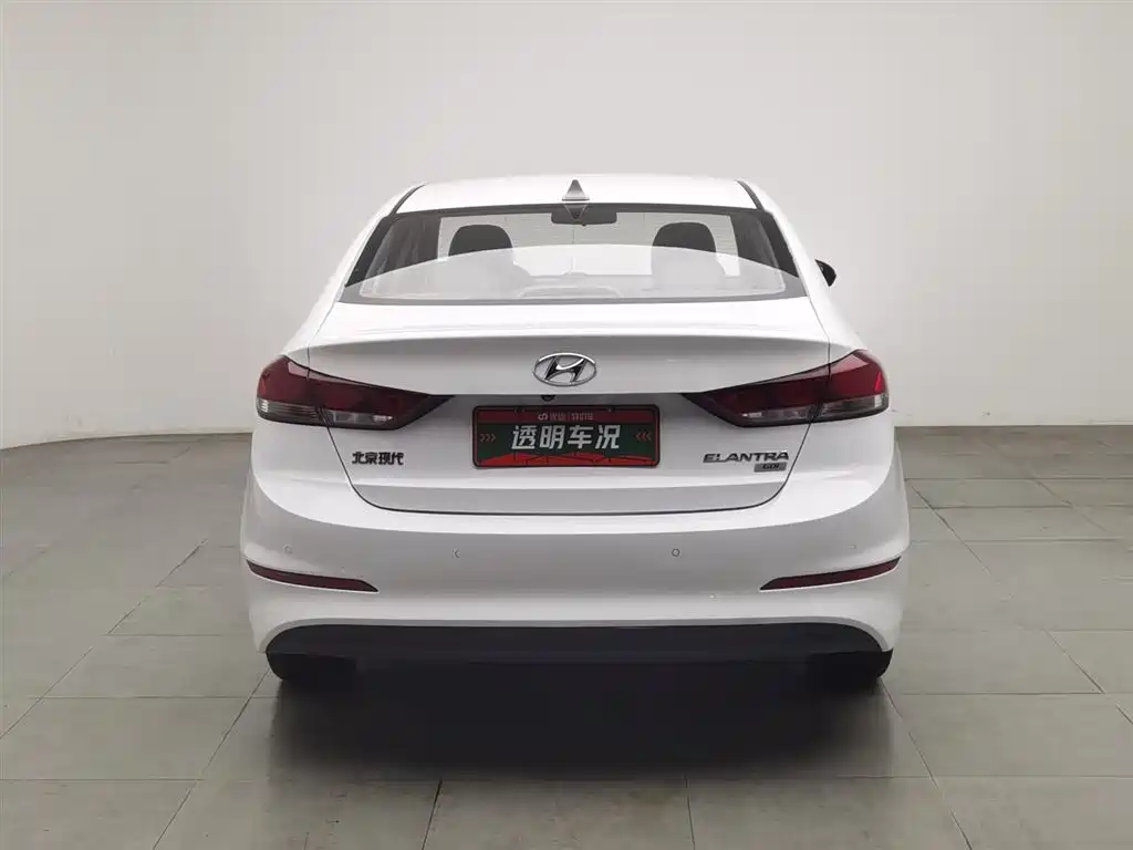 Hyundai Elantra 2016 Model 1.6L Automatic Smart Elite фото 4