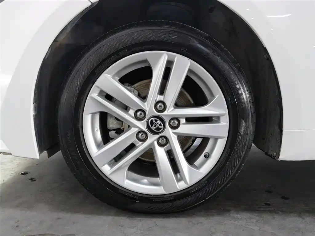 Toyota Levin 2022 185T CVT Luxury Edition фото 17