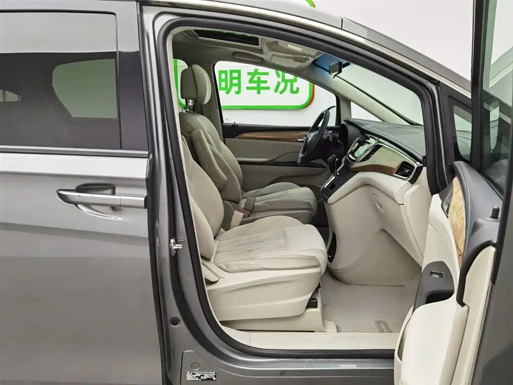 Buick GL8 2018 ES 28T Comfort Type China VI фото 23