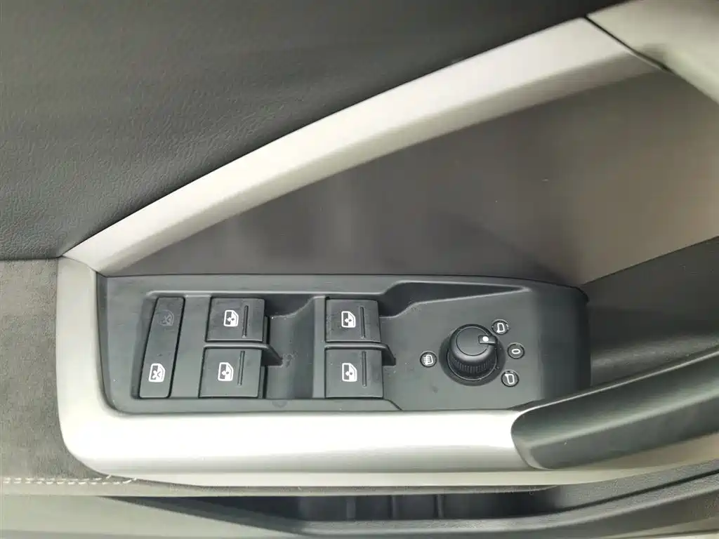 Audi Q3 2020 35 TFSI Progressive Dynamic фото 9