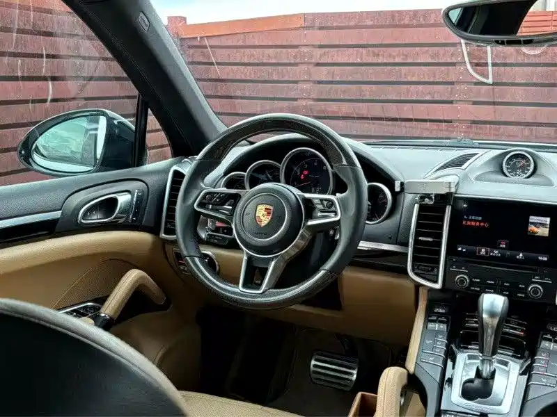 Porsche Cayenne 2016 Cayenne 3.0T фото 6