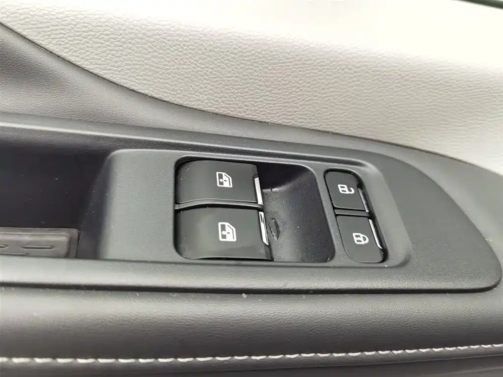 SAIC MAXUS XINTU V70