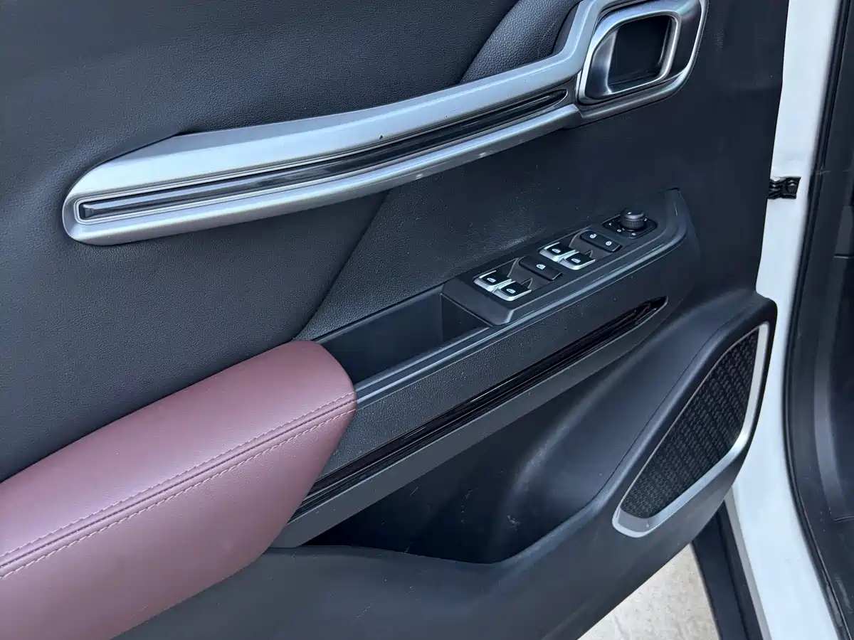 Geely Okavango 2022 2022 1.8TD Automatic Premium 7-Seater