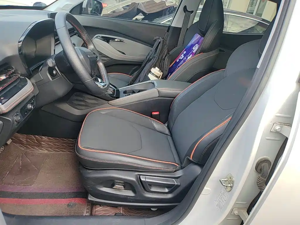 Фото 15 - Baojun RS-3
