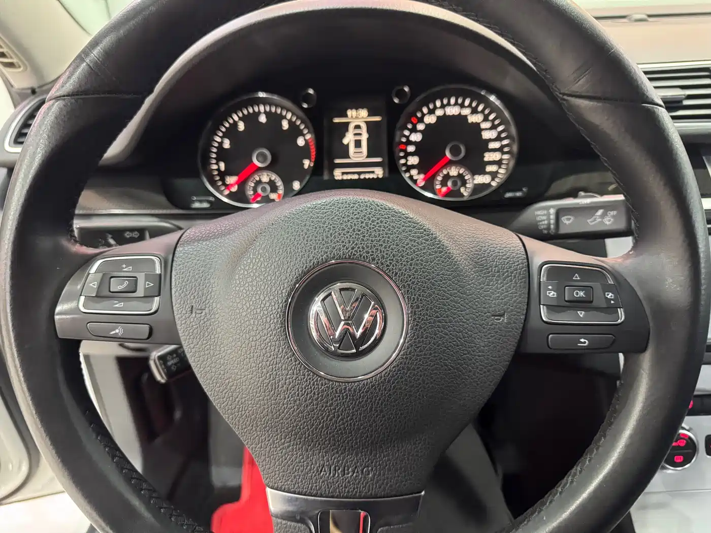 Volkswagen Magotan 2012 Facelift 1.8TSI Luxury фото 13