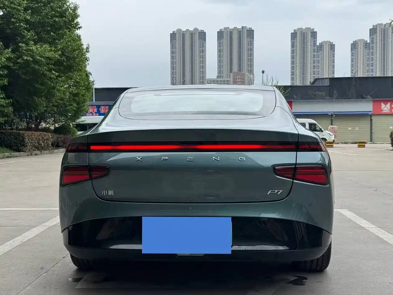 XIAOPENG P7