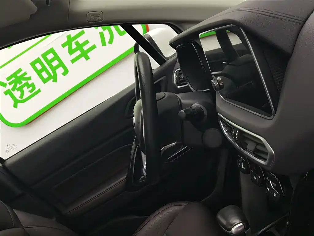 GAC Trumpchi Trumpchi GS4 2018 235T Automatic 2WD Luxury Smart Connect Million Commemorative Edition фото 22