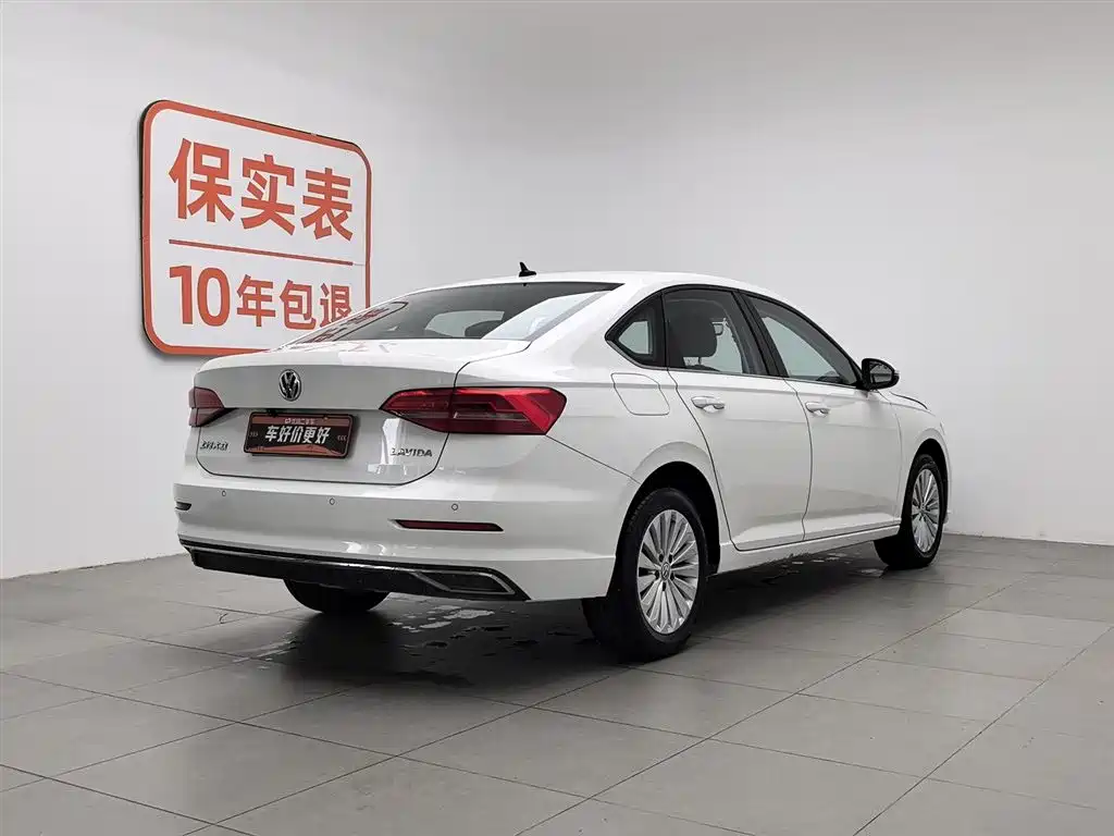 Volkswagen Lavida 2019 1.5L Manual Comfort Edition China VI фото 2