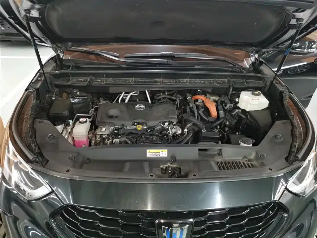Toyota Crown Kluger 2021 2.5L HEV 4WD Premium фото 20