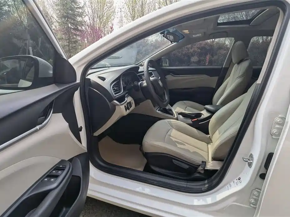Buick Excelle 2021 Exemplar 1.5L Auto Elite фото 8