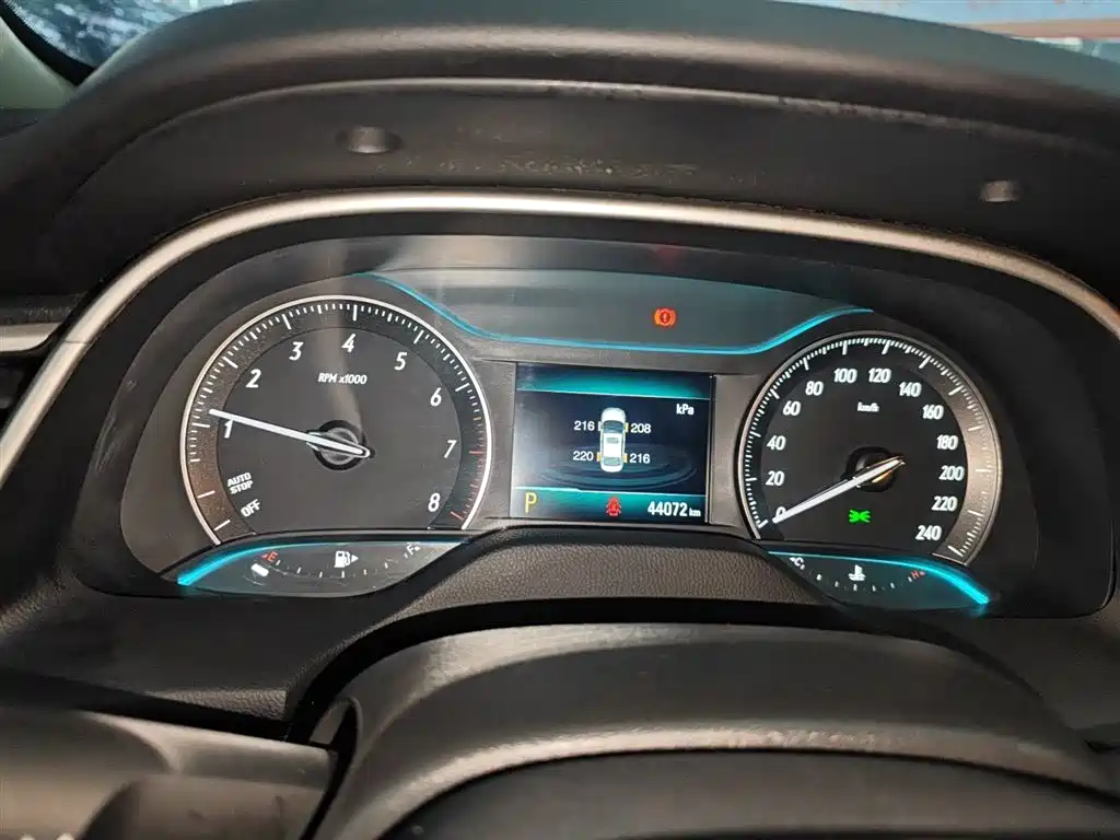 Buick Excelle 2021 Exemplar 1.5L Auto Elite фото 4