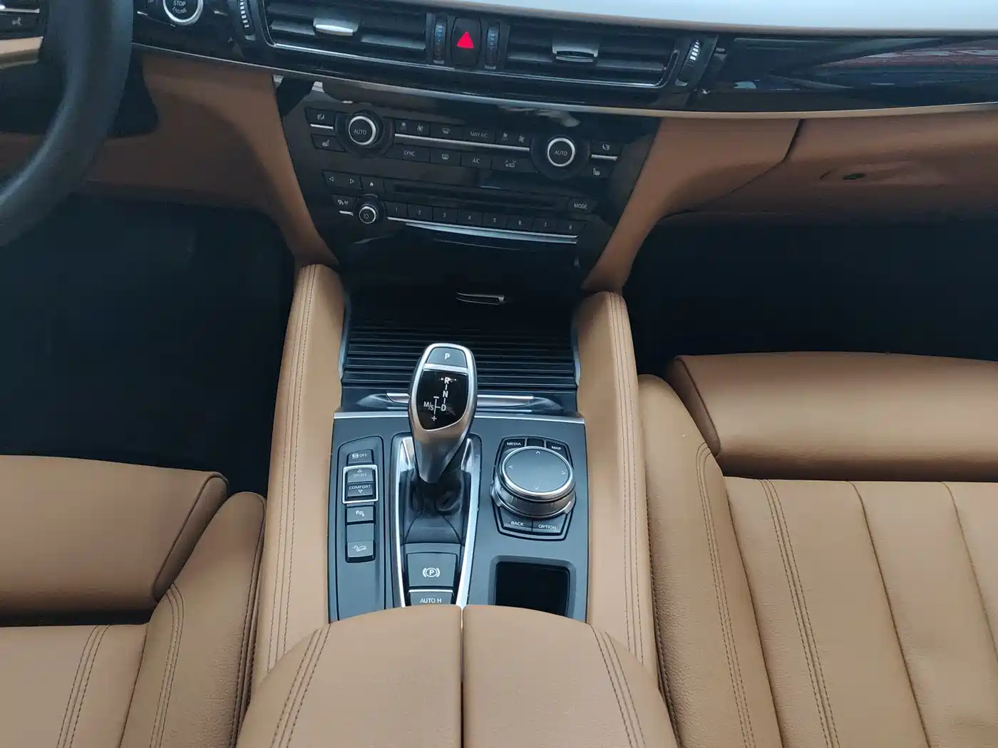 BMW X6 2018 xDrive35i Leading Model фото 11