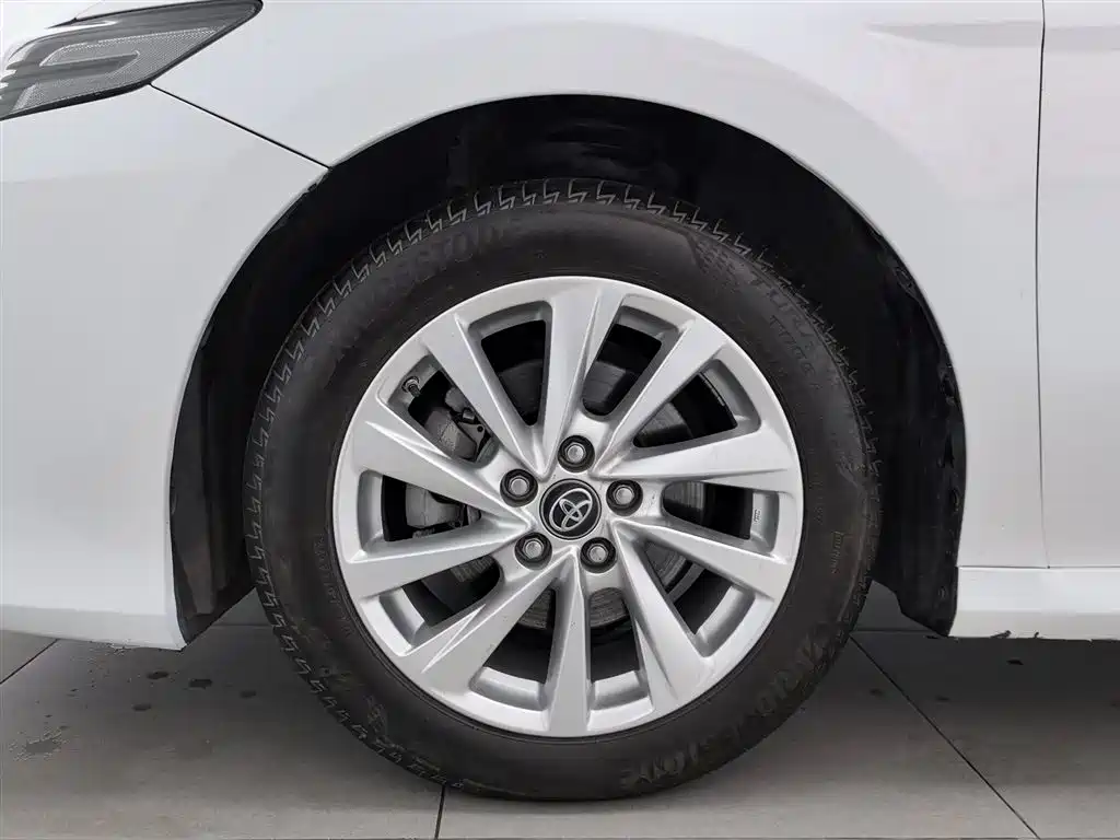 Toyota Camry 2021 2.0G Luxury Edition фото 17