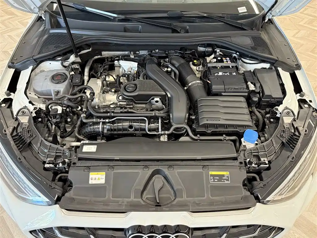 Audi A3 2025 Sportback 35TFSI Flying Premium фото 12