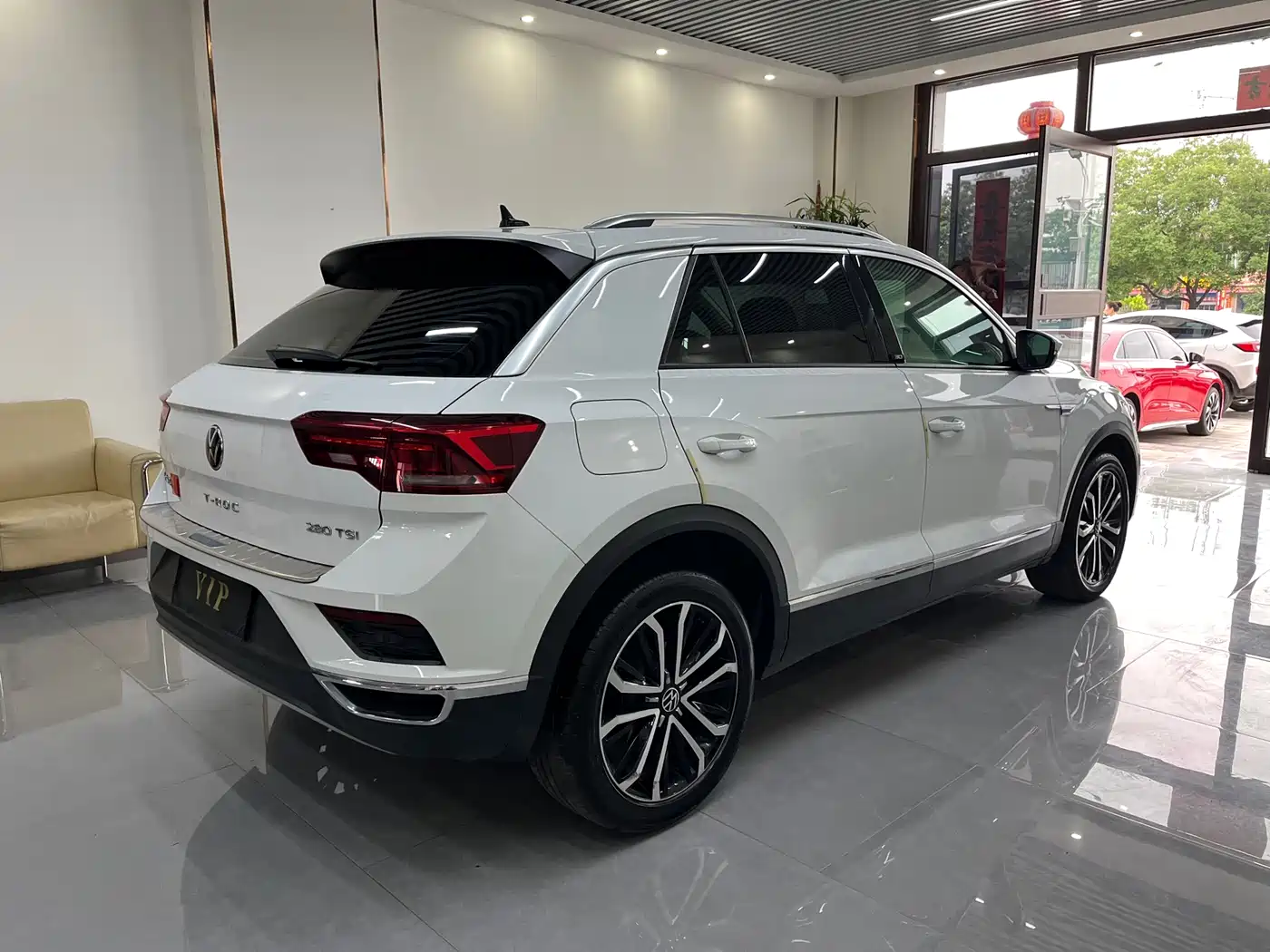 Volkswagen T-ROC 2021 280TSI DSG 2WD Comfort Smart Connect 30th Anniversary Edition фото 4