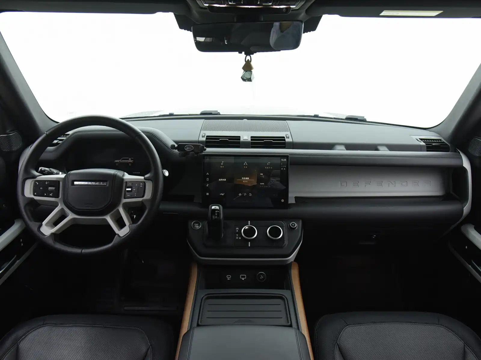 Фото 8 - Land Rover Defender