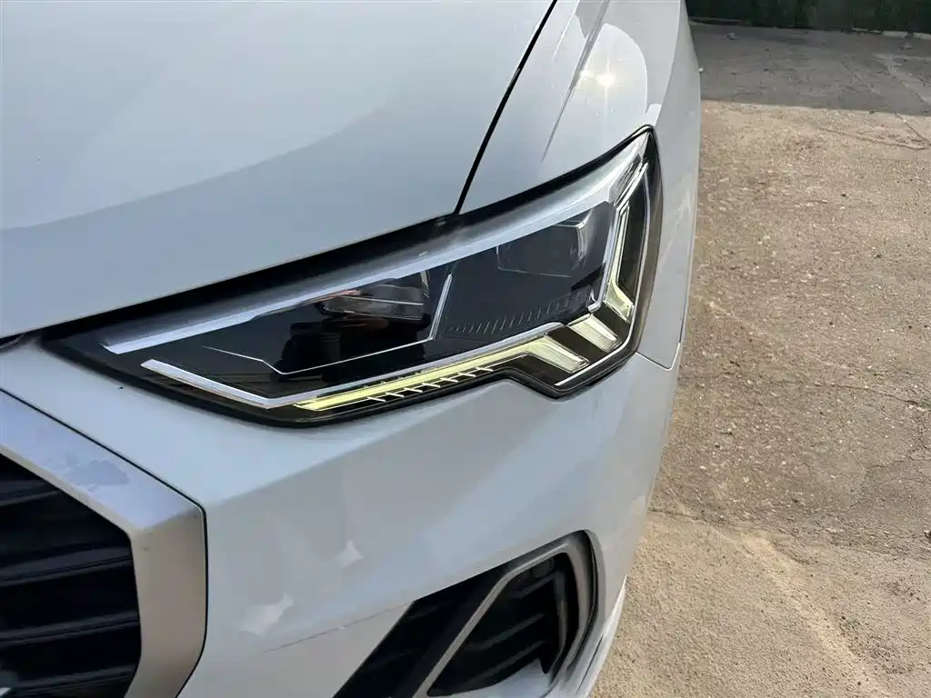 Audi Q3 2019 40 TFSI Fashion Dynamic фото 9