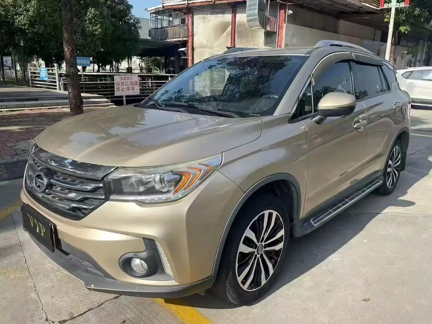 GAC Trumpchi Trumpchi GS4 2016 235T G-DCT Luxury Edition