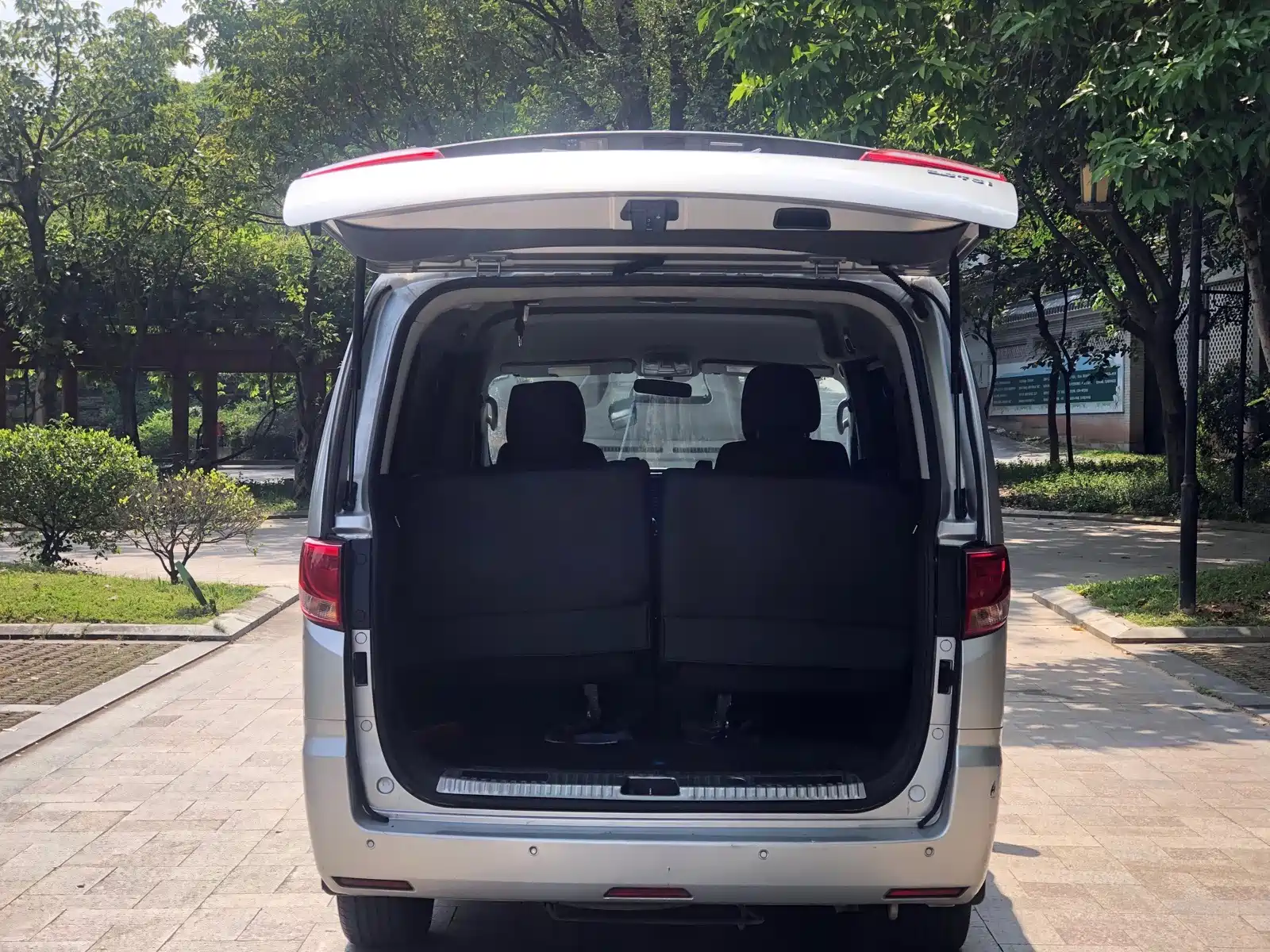 Фото 10 - JAC Refine M4