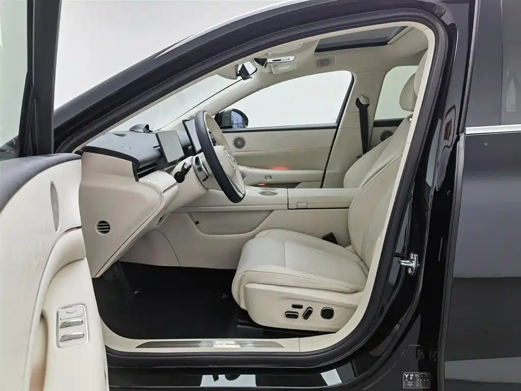 Voyah Auto VOYAH Zhuiguang L 2025 Mid-configuration Model фото 10