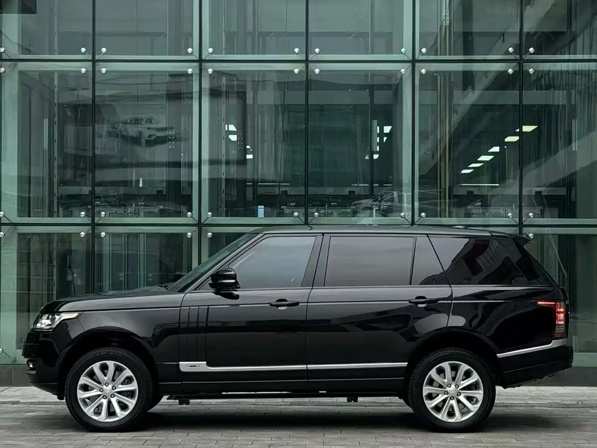 Land Rover Range Rover 2016 3.0 SC V6 Vogue LWB фото 2