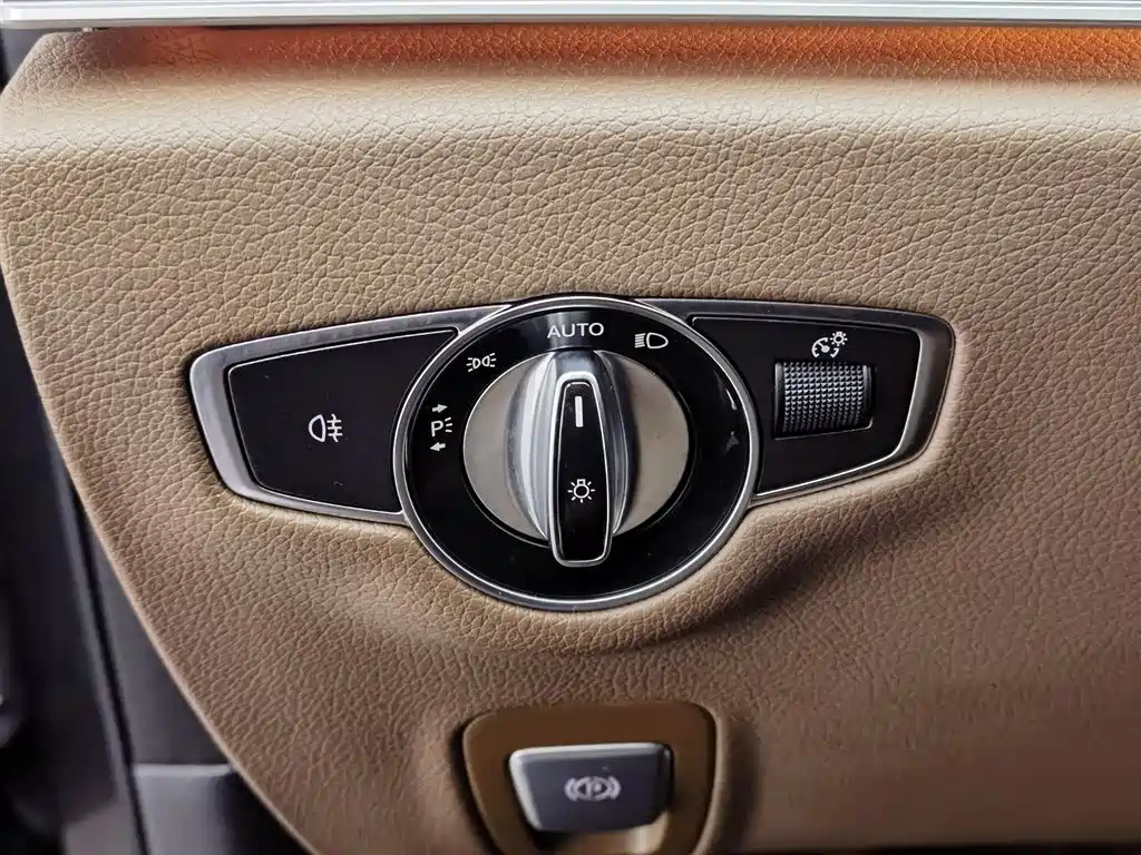Mercedes-Benz E-Class 2021 Facelift E 300 L Sport Fashion фото 21