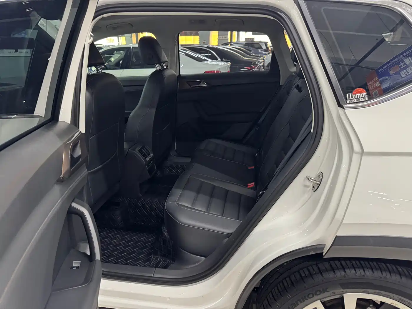 Volkswagen Tharu 2022 280TSI FWD Luxury Edition фото 3