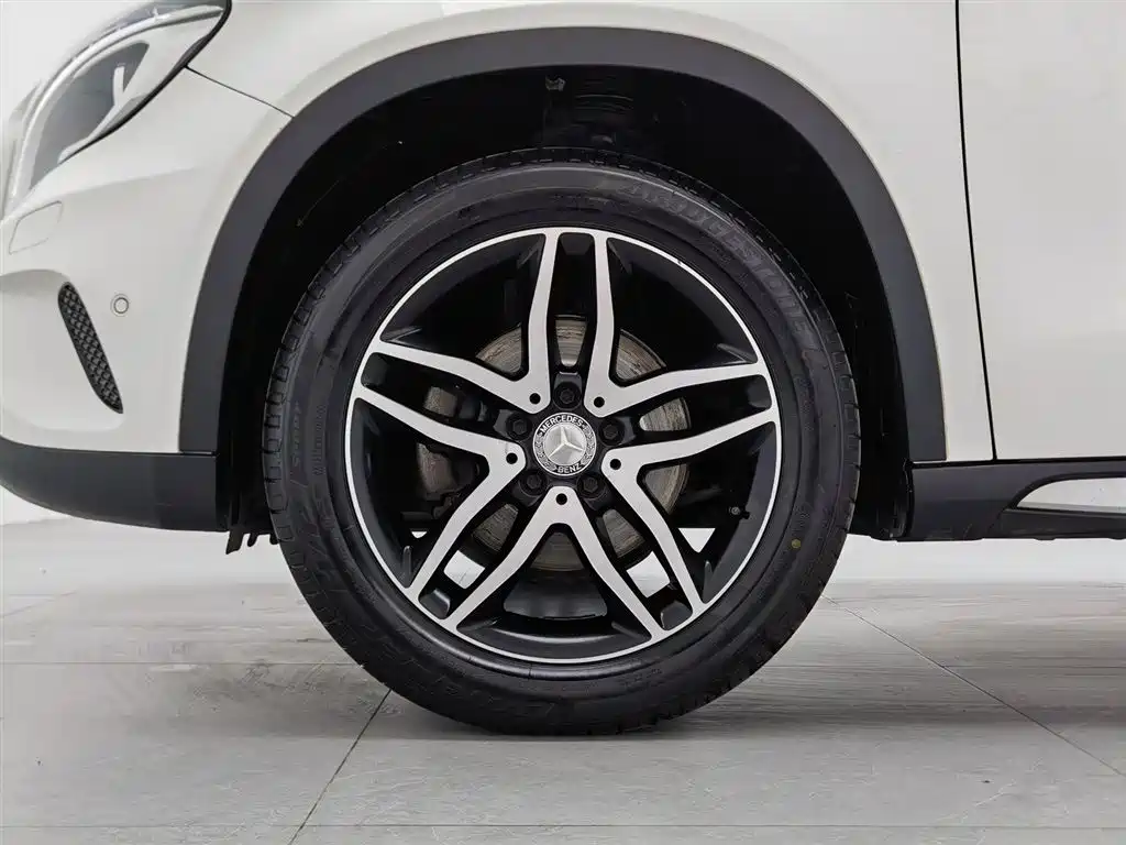 Mercedes-Benz GLA 2016 GLA 200 Fashion фото 17