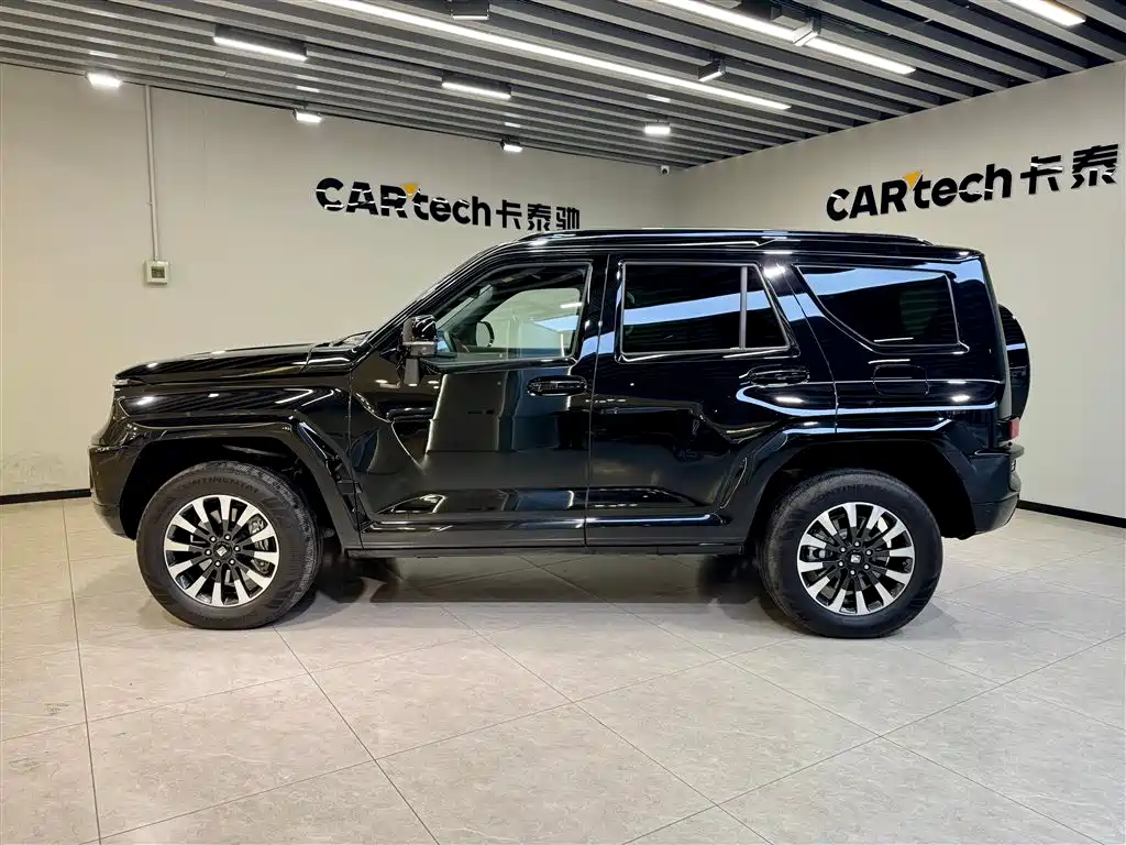 TANK TANK 700 NEW ENERGY