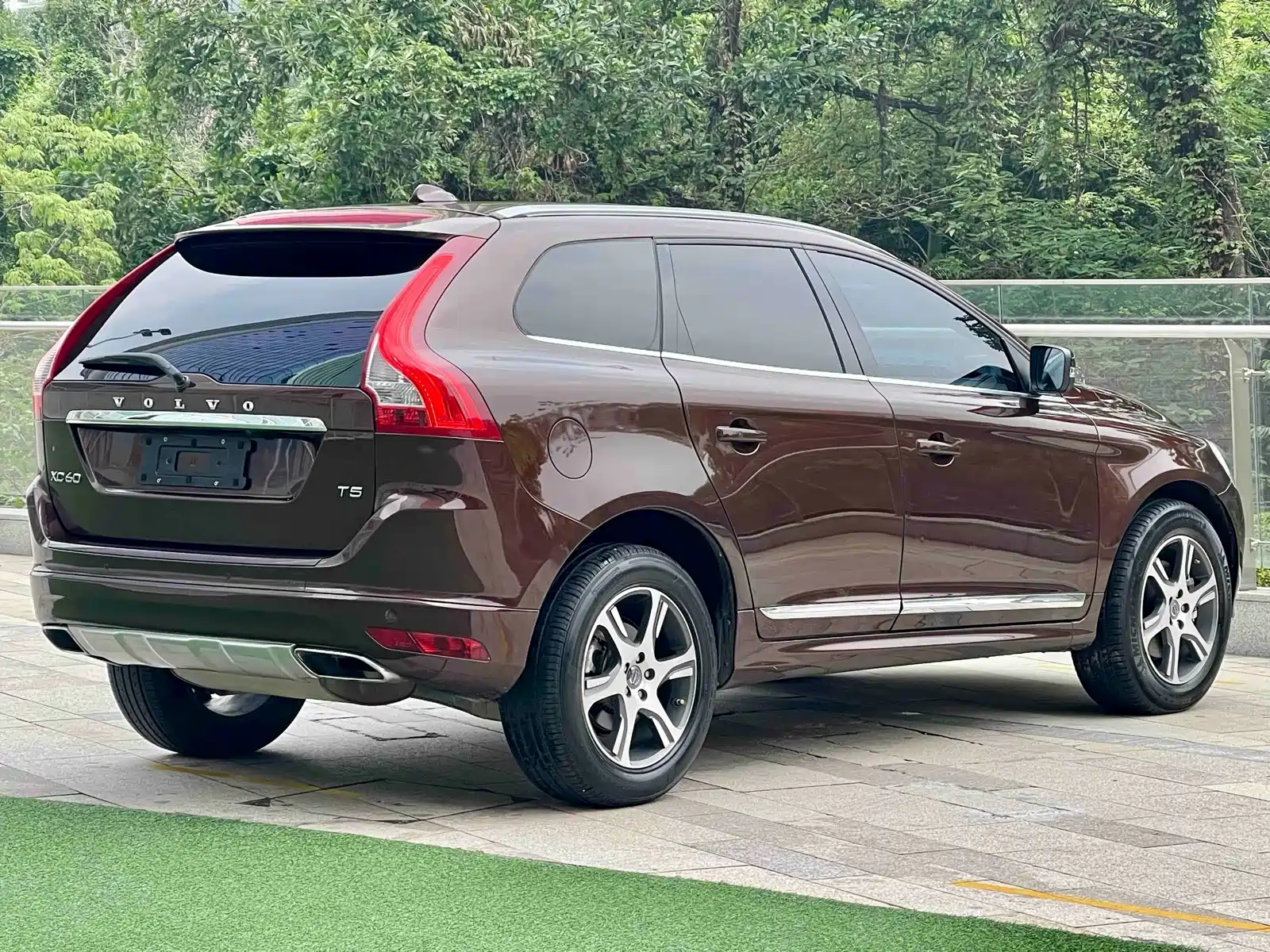 Photo 4 - Volvo XC60 (Import)