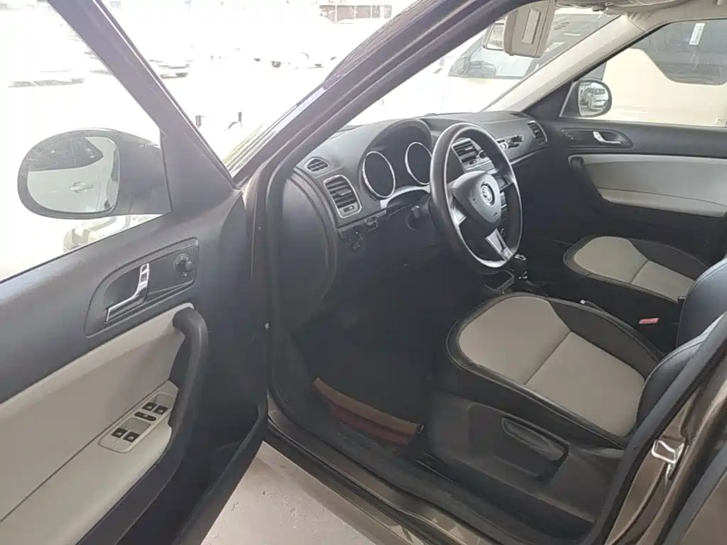 Škoda Yeti 2016 2016 1.4TSI DSG Forward Edition