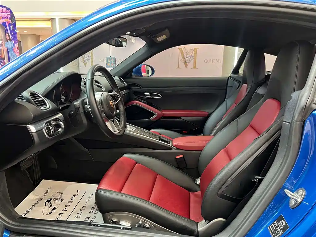 Porsche 718 2018 Cayman 2.0T фото 28