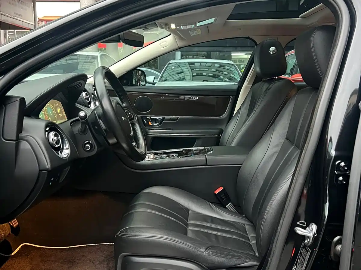 Jaguar XJ 2019 2018 XJL 3.0 SC 2WD Elegant Business Edition