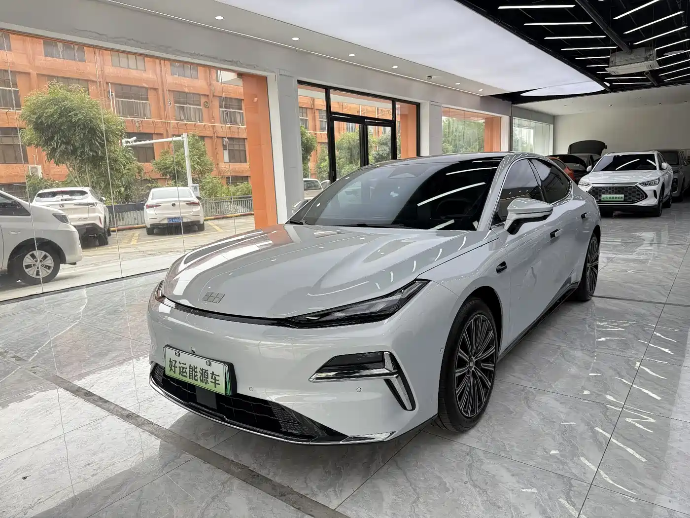 GEELY GALAXY GALAXY SPARKLE 8