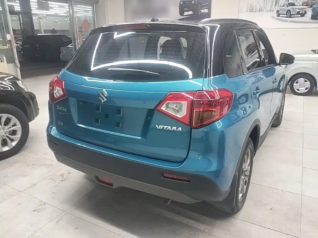Фото 7 - Suzuki Vitara